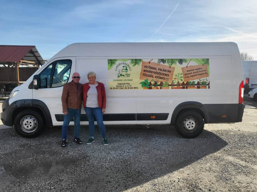 Kertészeti szaküzlet és gazdabolt Kaposváron: minőségi kerti szerszámok, növényvédő szerek és vetőmagok széles választéka hobbikertészeknek.